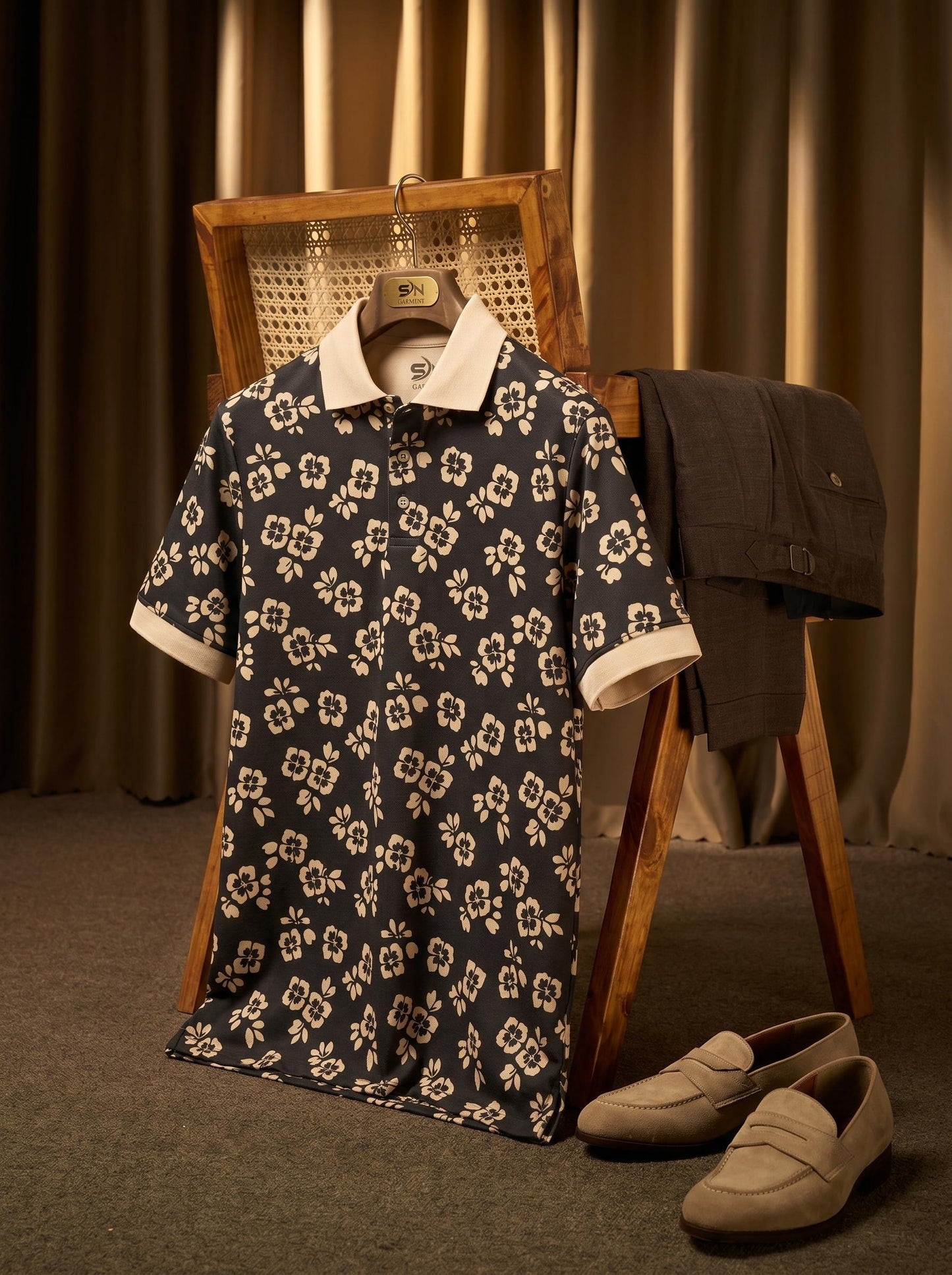 BLACK FLORAL POLO